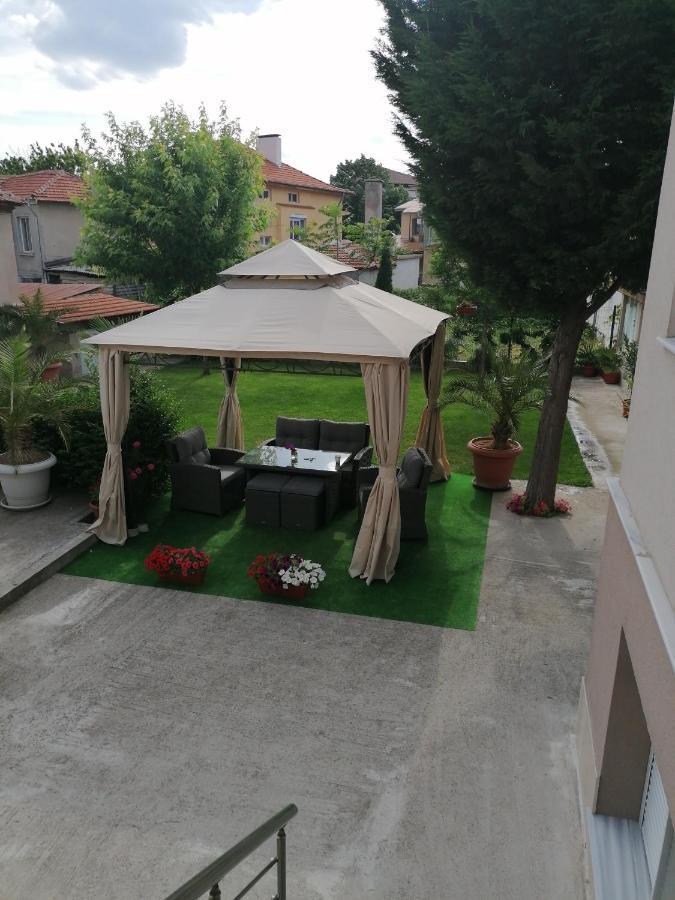 Villa Ros Guest House Svilengrad ภายนอก รูปภาพ
