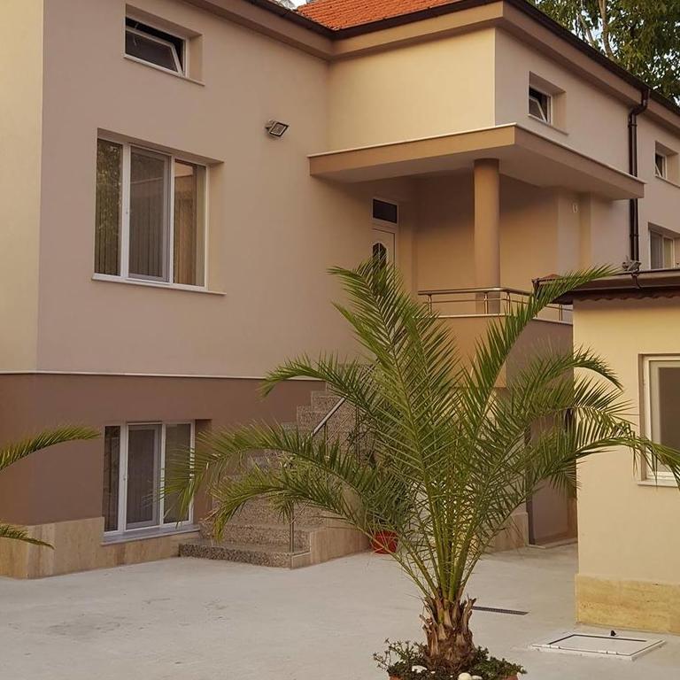 Villa Ros Guest House Svilengrad ภายนอก รูปภาพ