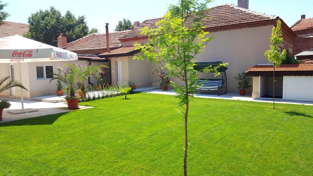 Villa Ros Guest House Svilengrad ภายนอก รูปภาพ