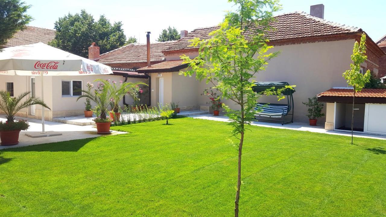 Villa Ros Guest House Svilengrad ภายนอก รูปภาพ