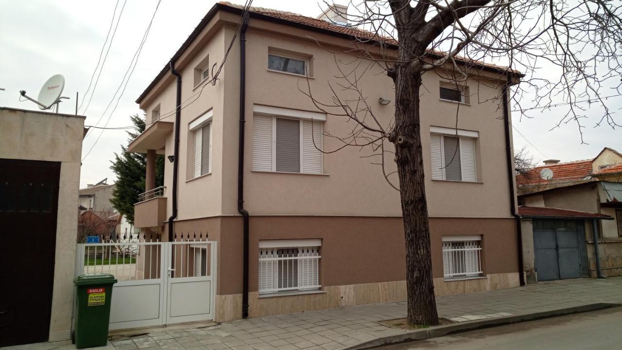 Villa Ros Guest House Svilengrad ภายนอก รูปภาพ