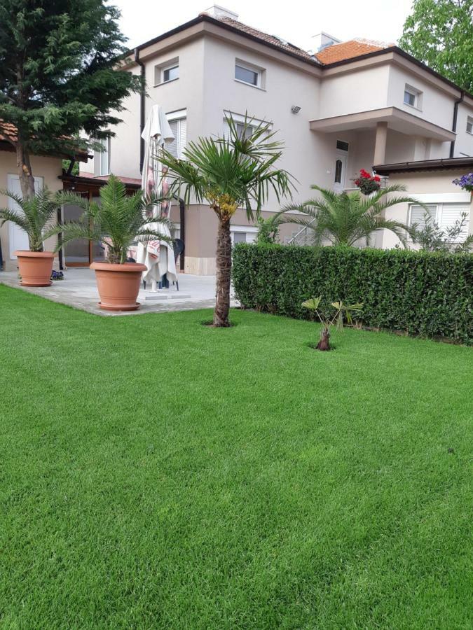 Villa Ros Guest House Svilengrad ภายนอก รูปภาพ