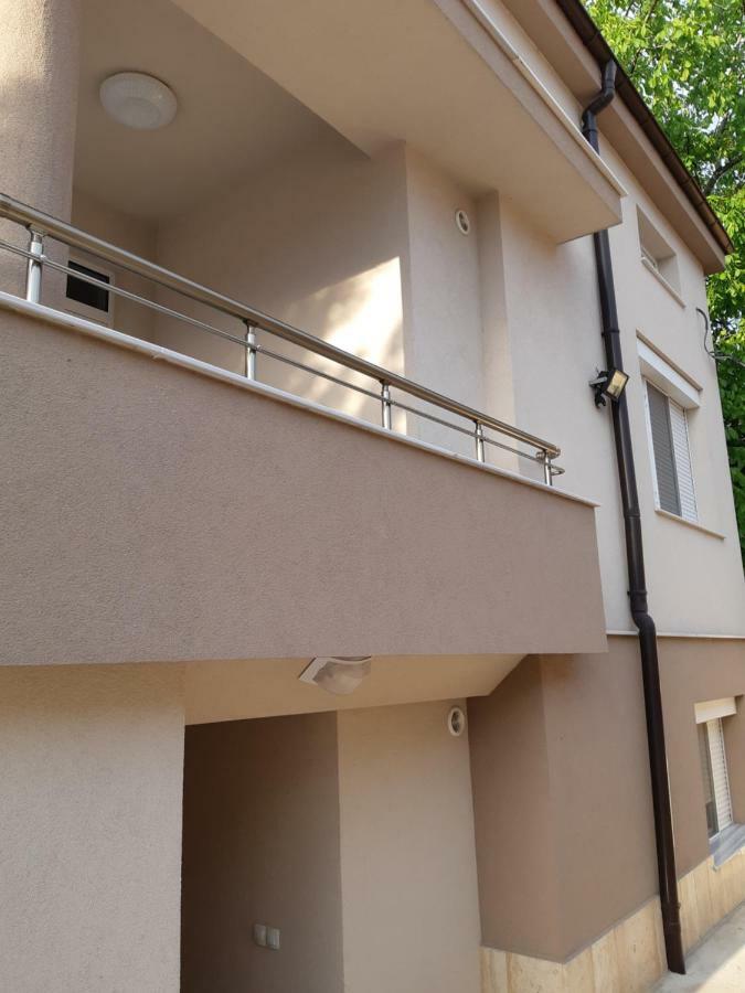 Villa Ros Guest House Svilengrad ภายนอก รูปภาพ