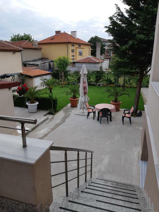 Villa Ros Guest House Svilengrad ภายนอก รูปภาพ