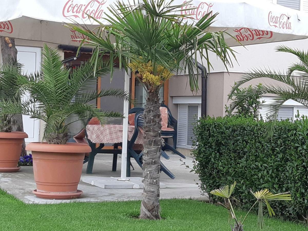 Villa Ros Guest House Svilengrad ภายนอก รูปภาพ