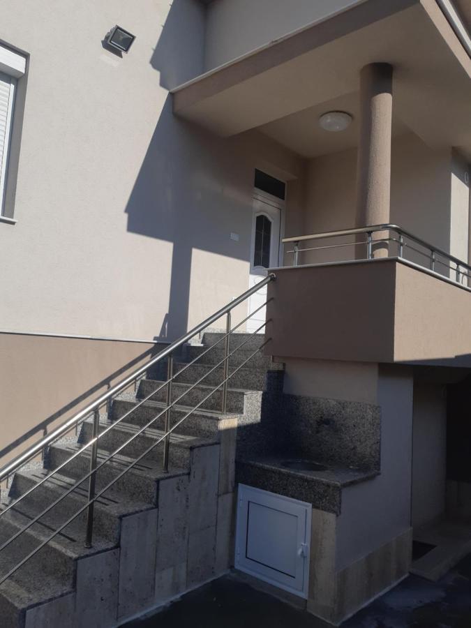 Villa Ros Guest House Svilengrad ภายนอก รูปภาพ